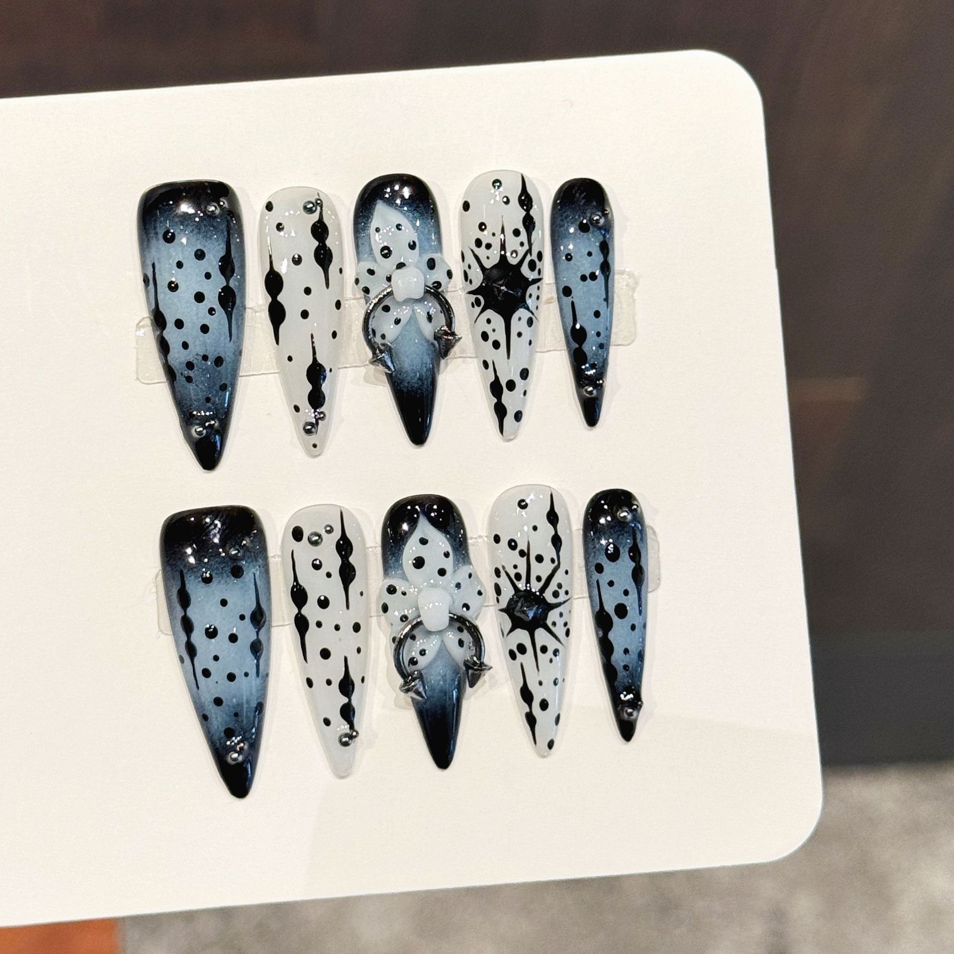 10 szt. Gradientowe Niebieskie – Nail Art Press On recenzja i cena